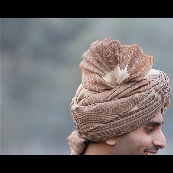 COPY - Golden Organza Turban (Kulla) For Grooms by Pakistani Designer Amir Adnan - Picture 2 of 2
